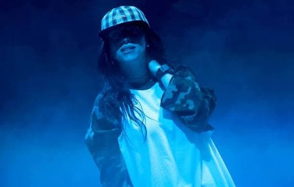 آموزش زبان از طریق موزیک (بیلی آیلیش)