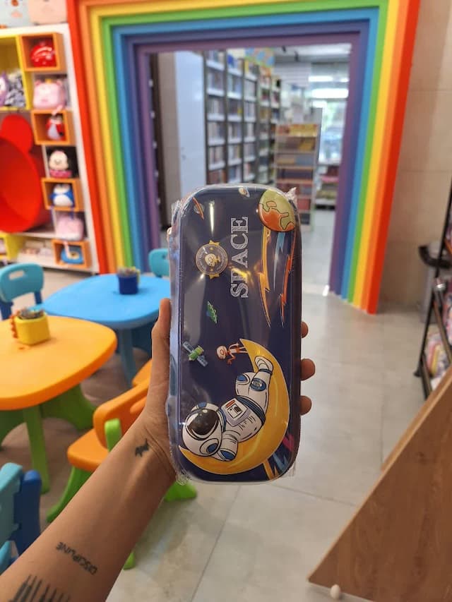 جامدادی طرح فضانورد