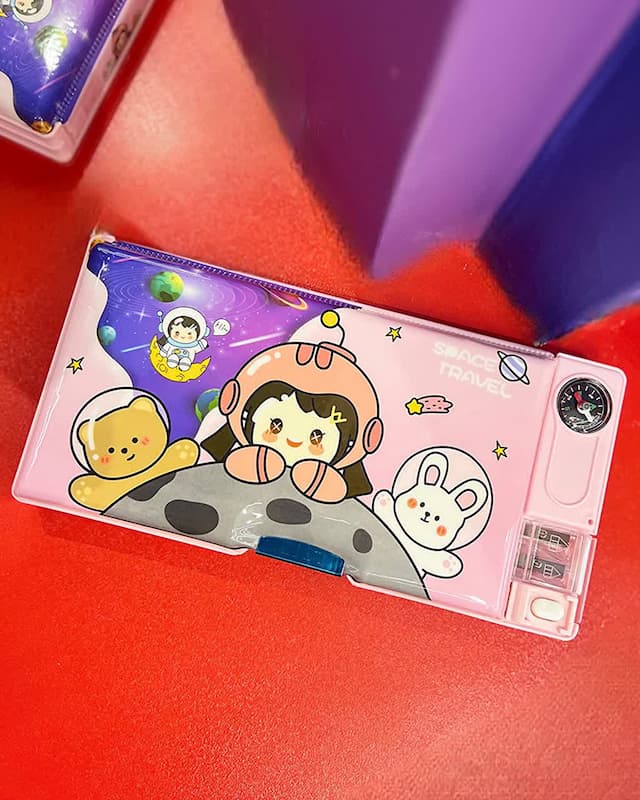 جامدادی قطب نمادار پشت وایت برد طرح SPACE TRAVEL کد LPY66-74