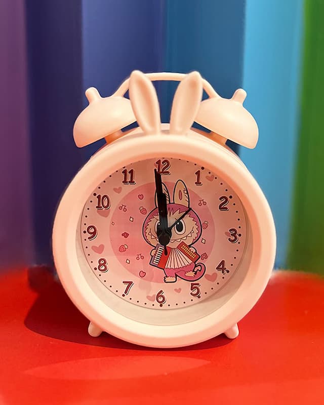 ساعت رومیزی فانتزی طرح لبوبو رنگ صورتی کد 2