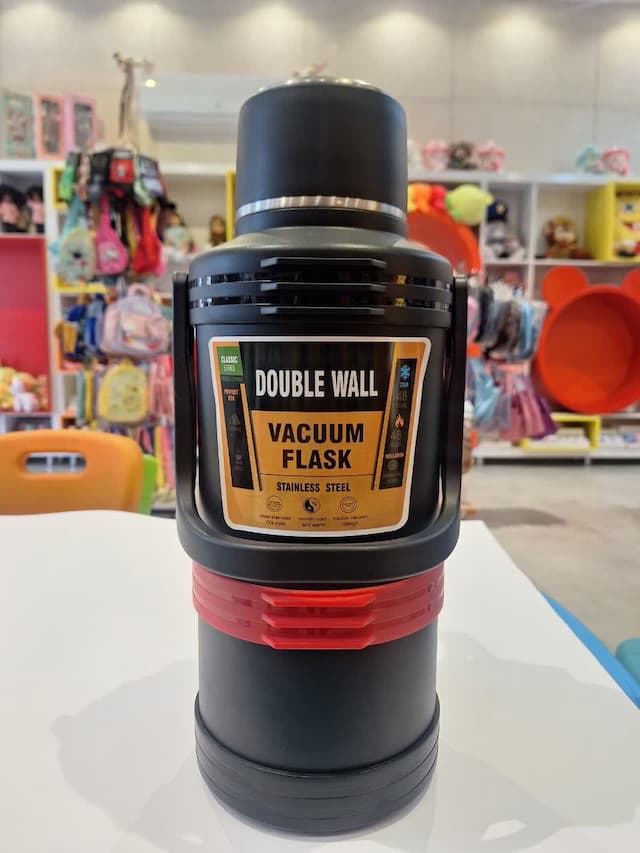 فلاسک 4لیتری رنگ مشکی vacuum flask