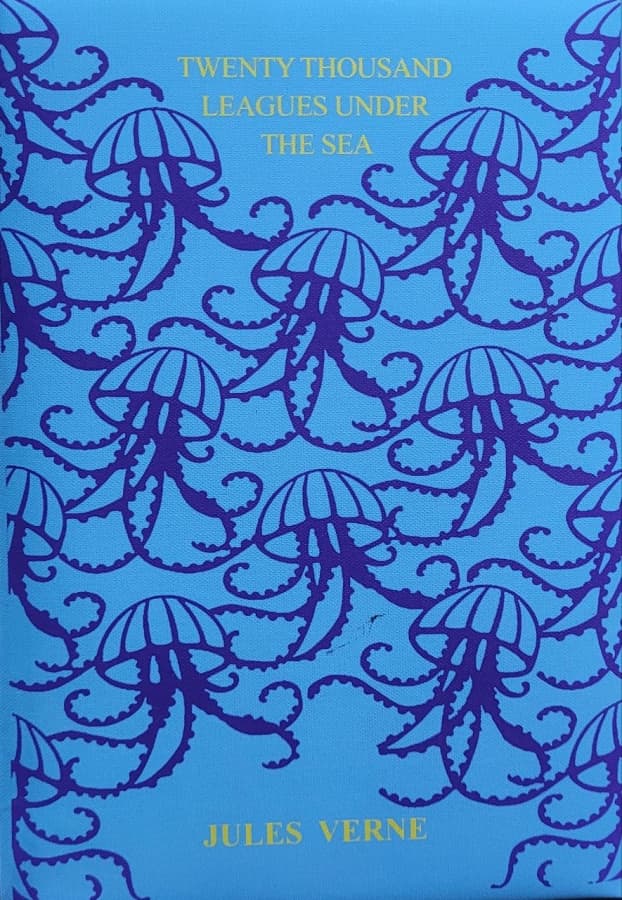 کتاب Twenty Thousand Leagues Under the Sea by Jules Verne پارچه ای