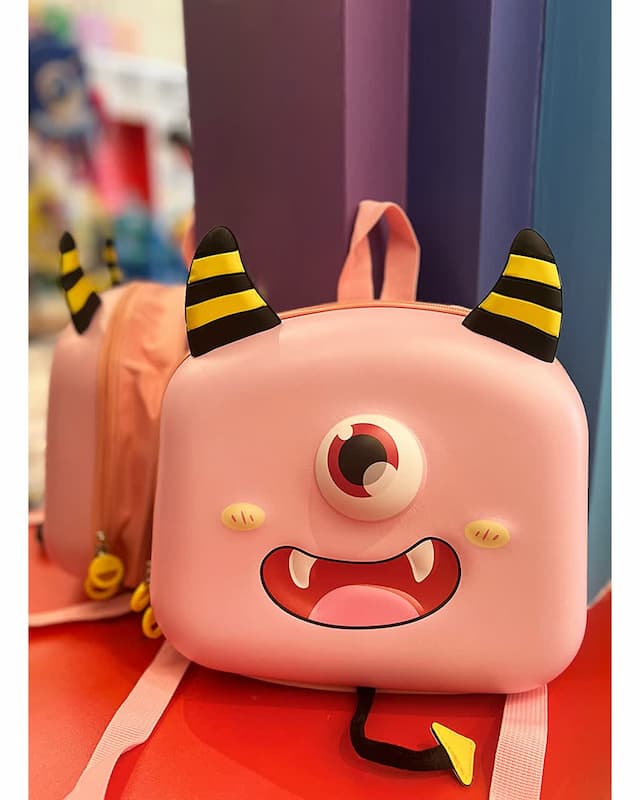 کوله پشتی کودک طرح monster (رنگ صورتی روشن)