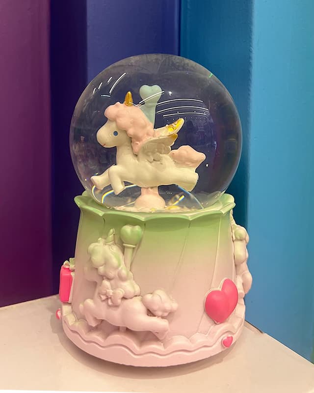 گوی نور پرداز طرح اسب تک شاخ